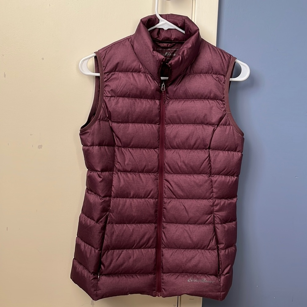 Women’s 650 fill down vest. Like new. Warm and cozy!
